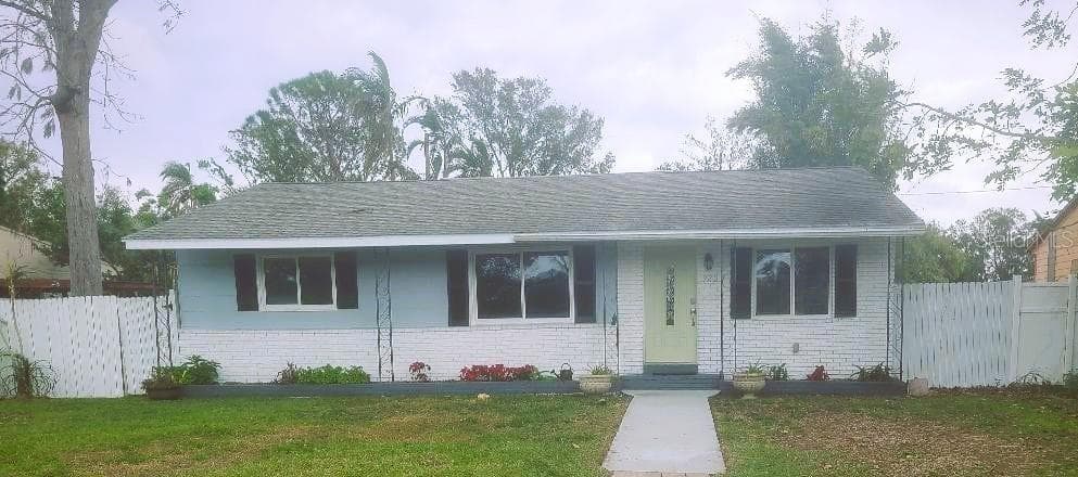 920 HULL STREET S GULFPORT, FL 33707