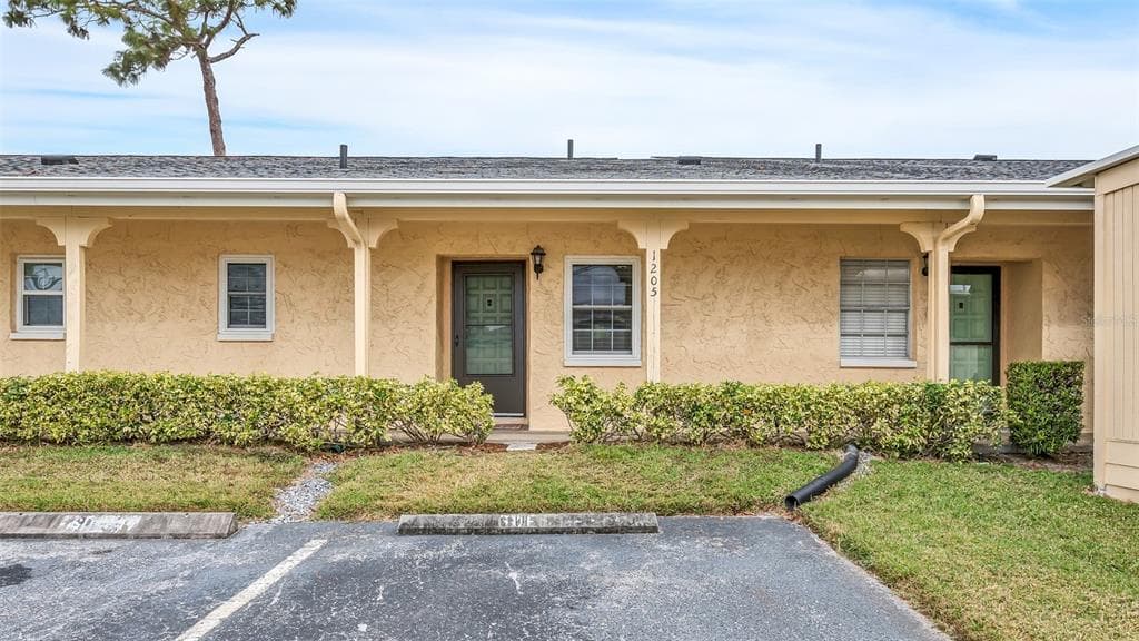 2465 NORTHSIDE DRIVE UNIT 1205 CLEARWATER, FL 33761