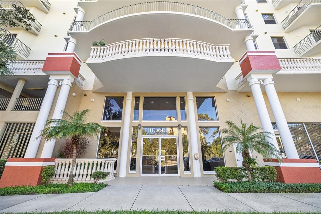 750 4TH AVENUE S UNIT 405D ST PETERSBURG, FL 33701