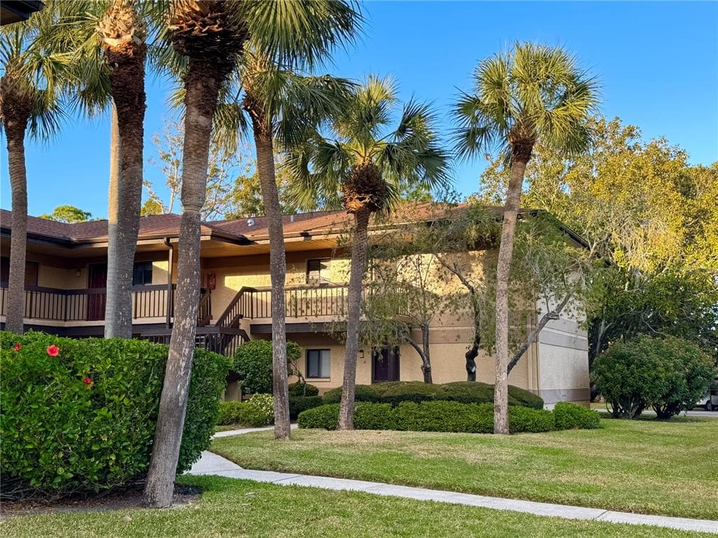 2691 SABAL SPRINGS CIRCLE UNIT 206 CLEARWATER, FL 33761