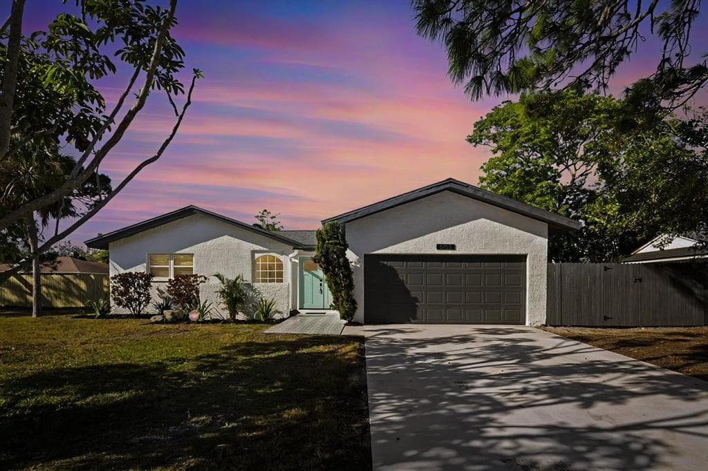 6153 25TH STREET S ST PETERSBURG, FL 33712