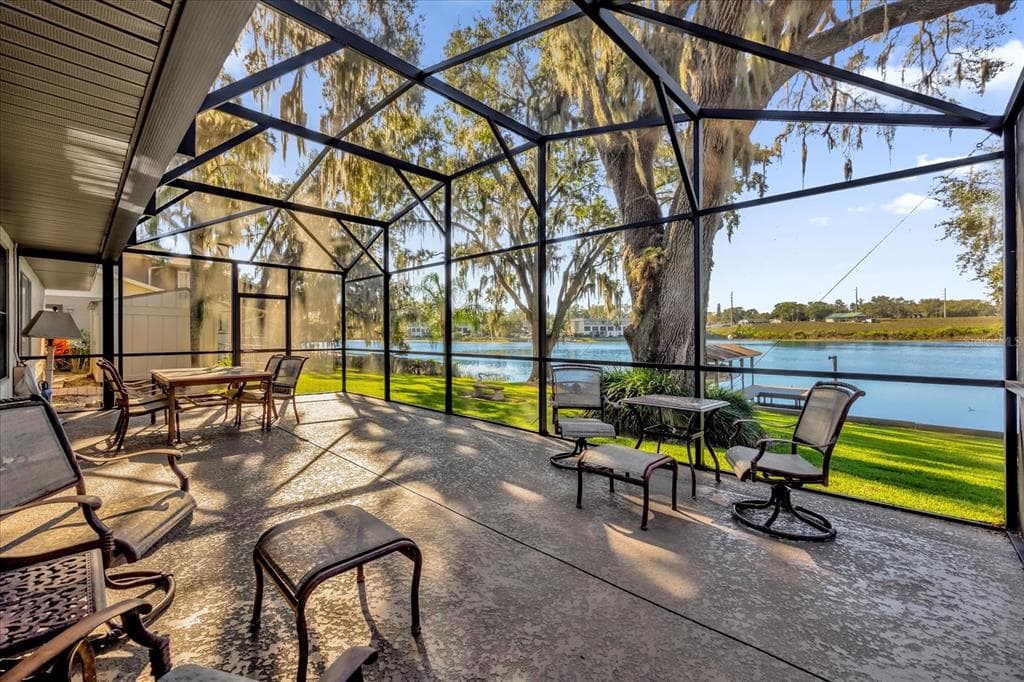 509 E LAKESHORE DRIVE OCOEE, FL 34761