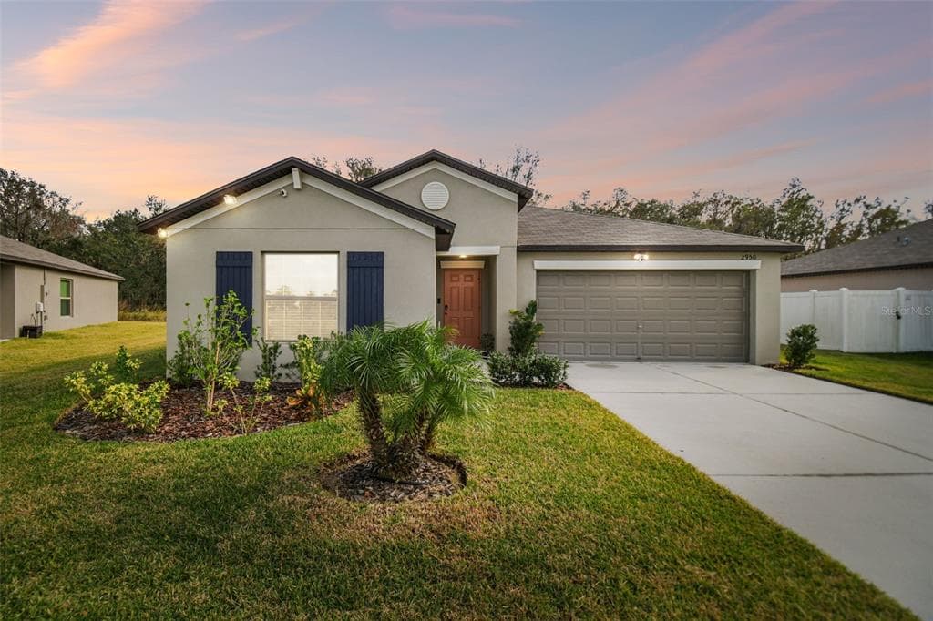 2950 LYTTON HALL DRIVE ZEPHYRHILLS, FL 33540
