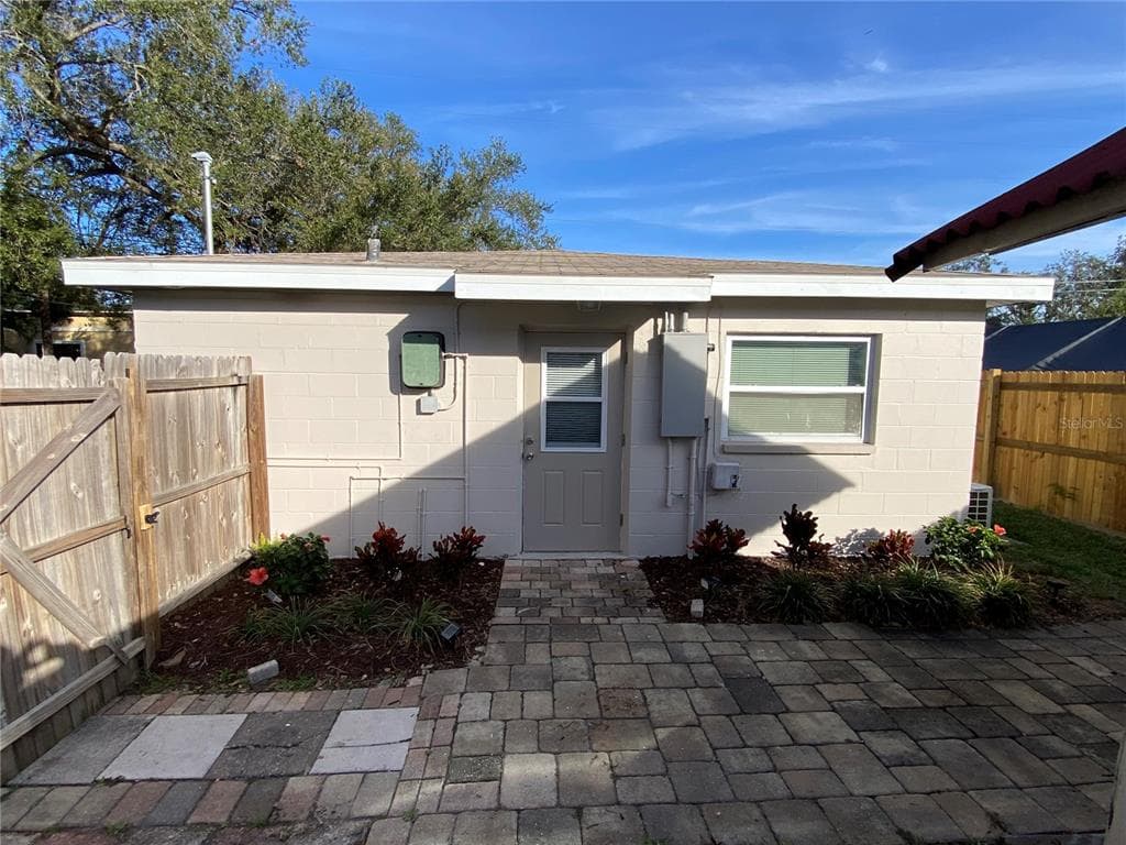 3819 1/2 17TH STREET N ST PETERSBURG, FL 33714