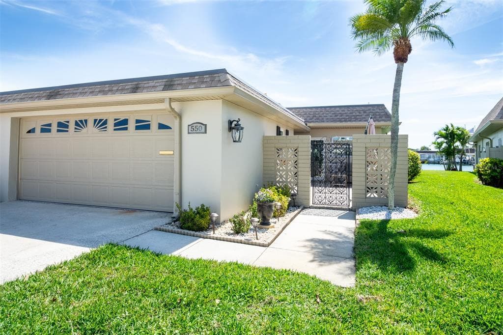 550 BOCA CIEGA POINT BOULEVARD N ST PETERSBURG, FL 33708