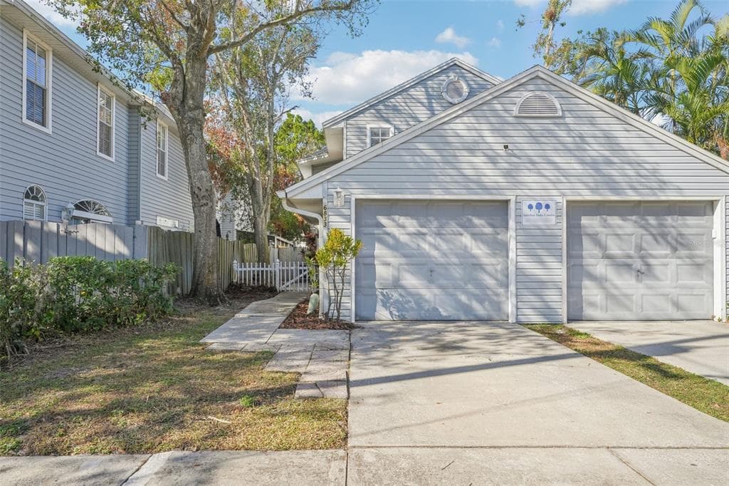 6833 S WALL STREET TAMPA, FL 33616