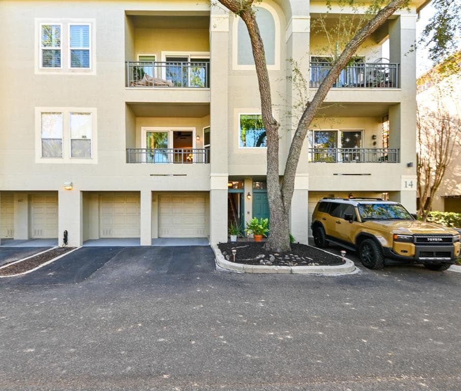 615 ISLAND PLACE WAY UNIT 615 TAMPA, FL 33602