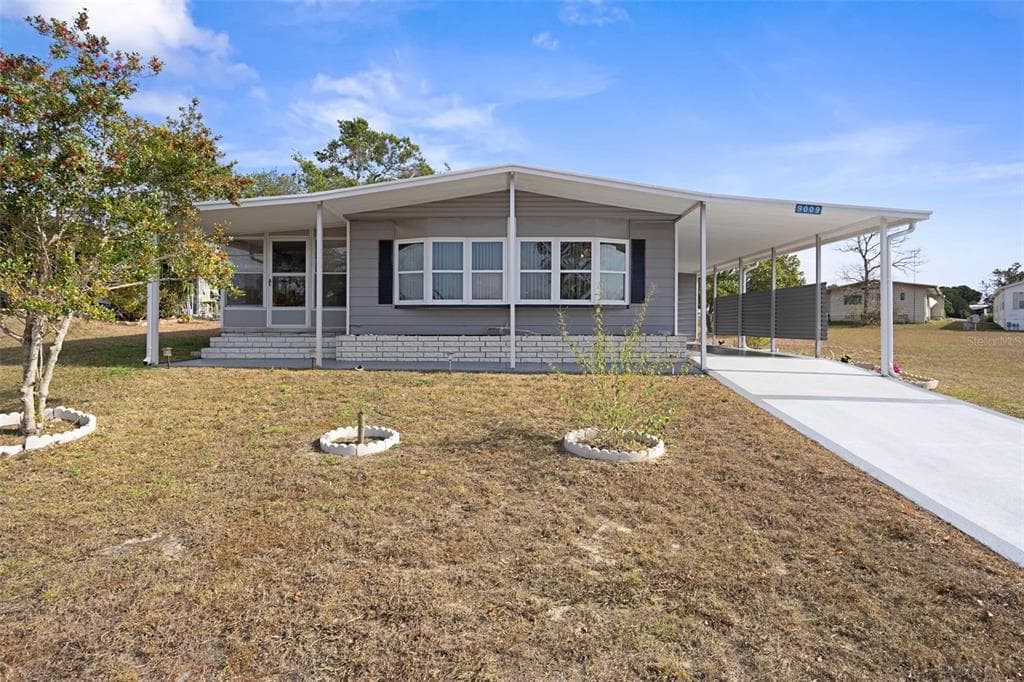 9009 HIGHPOINT BOULEVARD BROOKSVILLE, FL 34613