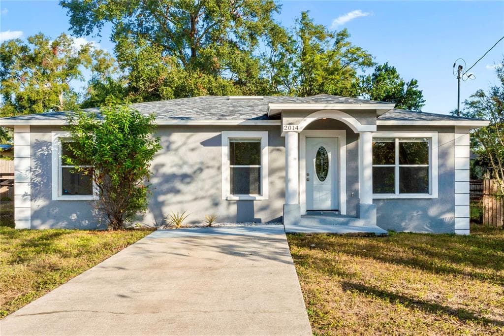 2014 E SEWARD STREET TAMPA, FL 33604