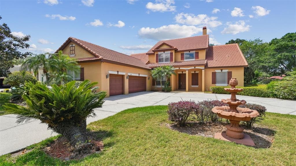 2024 CAPRI LANE MOUNT DORA, FL 32757
