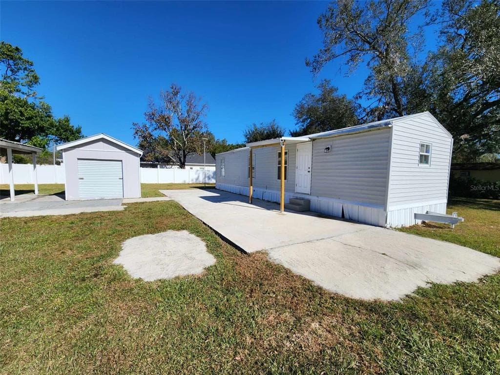 38825 INEZ AVENUE ZEPHYRHILLS, FL 33542