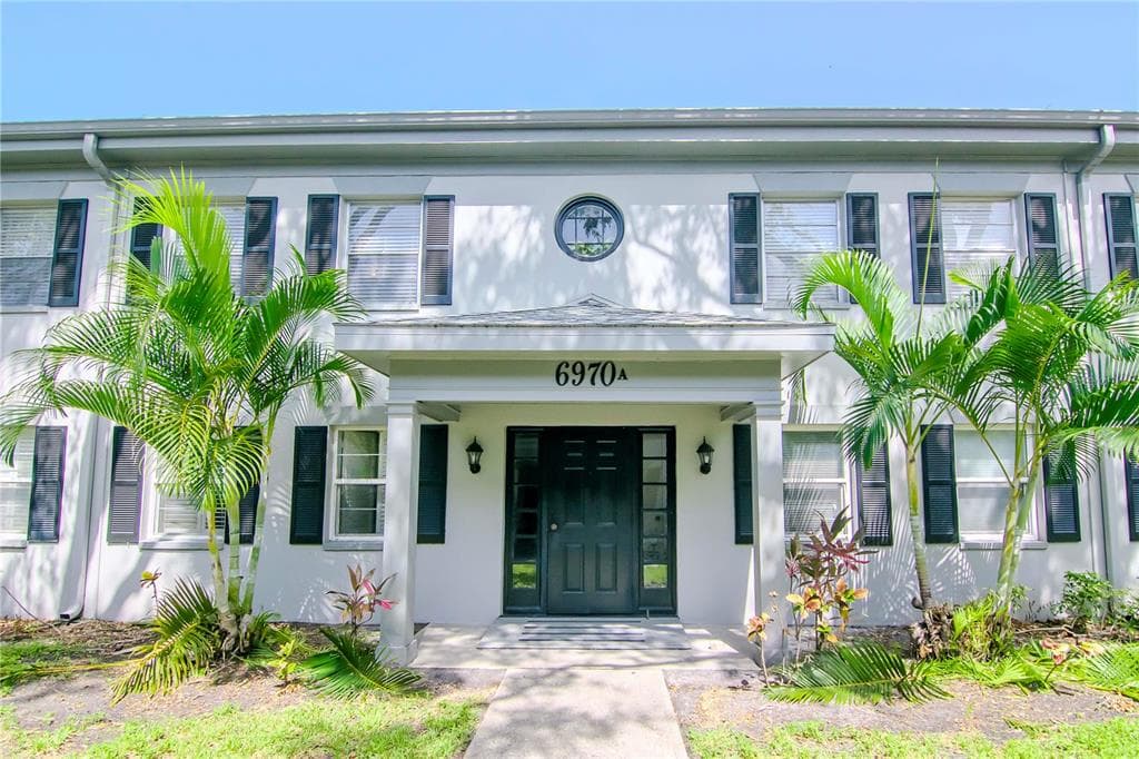 6970A PLACE DE LA PAIX UNIT 2A SOUTH PASADENA, FL 33707