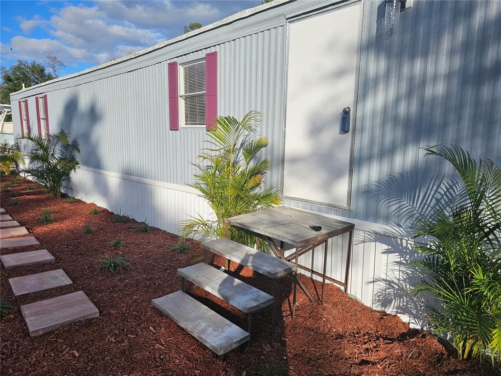 8548 LILYMOOR DRIVE NEW PORT RICHEY, FL 34654