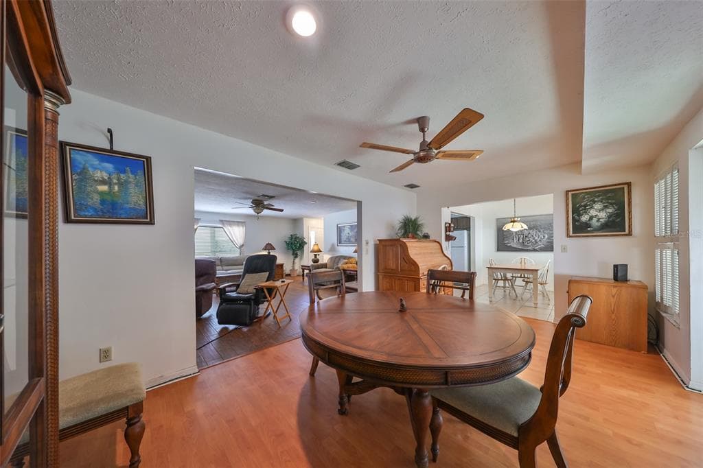 1615 NEW BEDFORD DRIVE