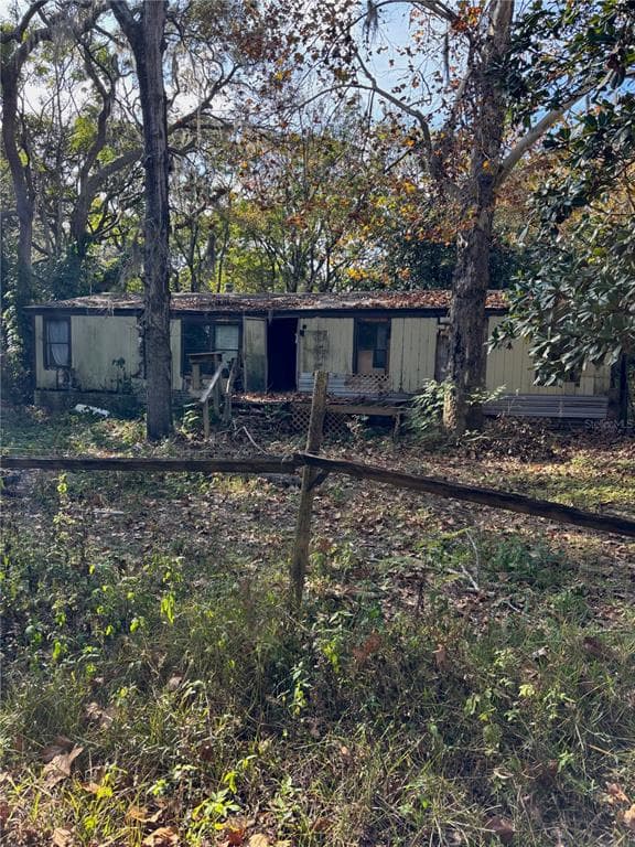 18990 SE 95TH PLACE OCKLAWAHA, FL 32179