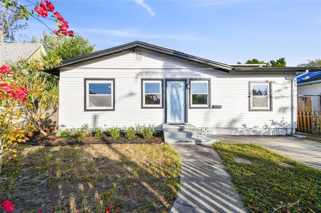 937 26TH STREET N ST PETERSBURG, FL 33713