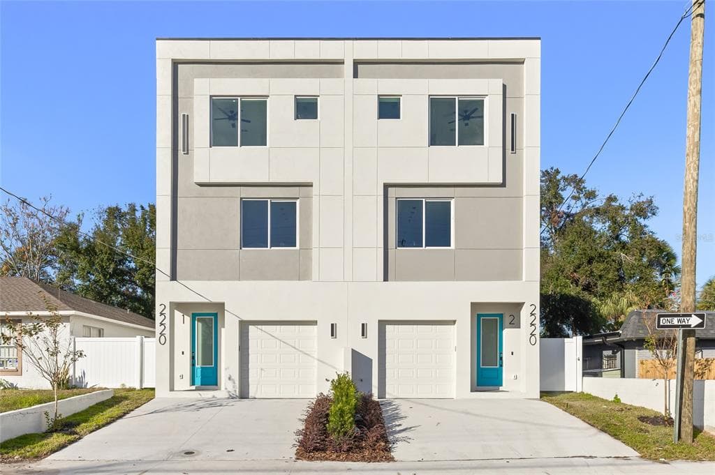 2220 E COLUMBUS DRIVE UNIT 1 TAMPA, FL 33605