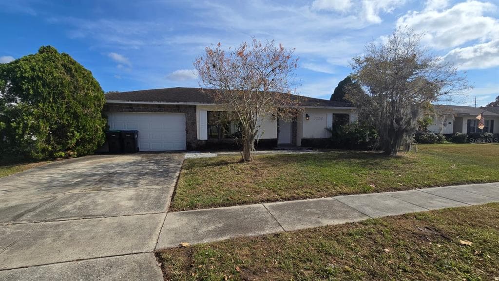 3229 KAYENTA COURT ORLANDO, FL 32829