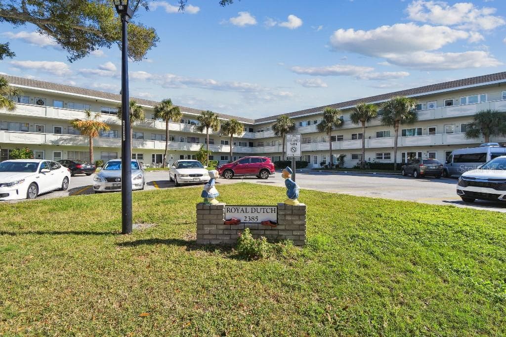 2385 TAHITIAN LANE UNIT 29 CLEARWATER, FL 33763