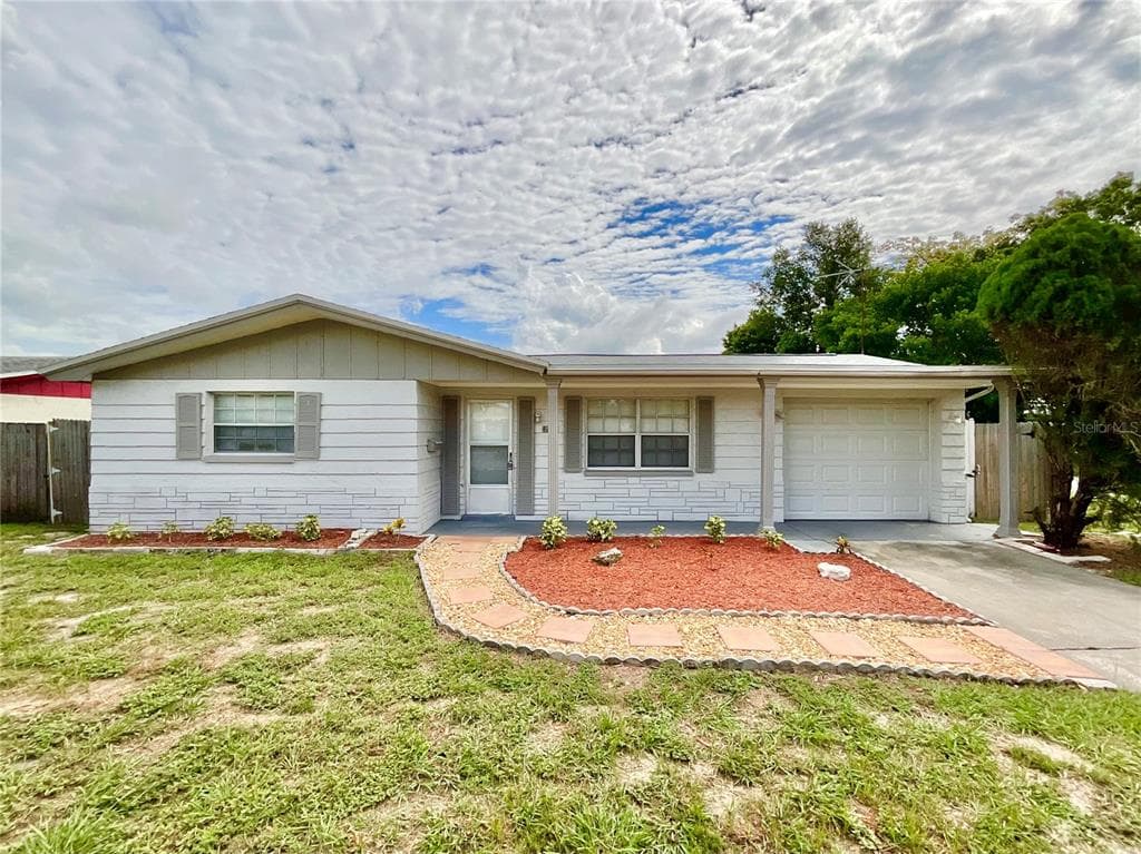 4216 WOODSVILLE DRIVE NEW PORT RICHEY, FL 34652