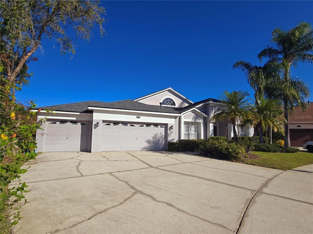 10410 RIVERBURN DRIVE TAMPA, FL 33647