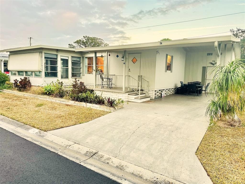 7777 46TH AVENUE N UNIT 74 ST PETERSBURG, FL 33709