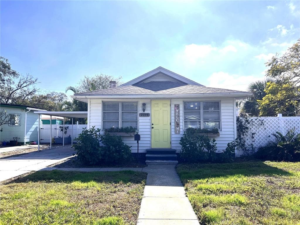 2044 30TH AVENUE N ST PETERSBURG, FL 33713