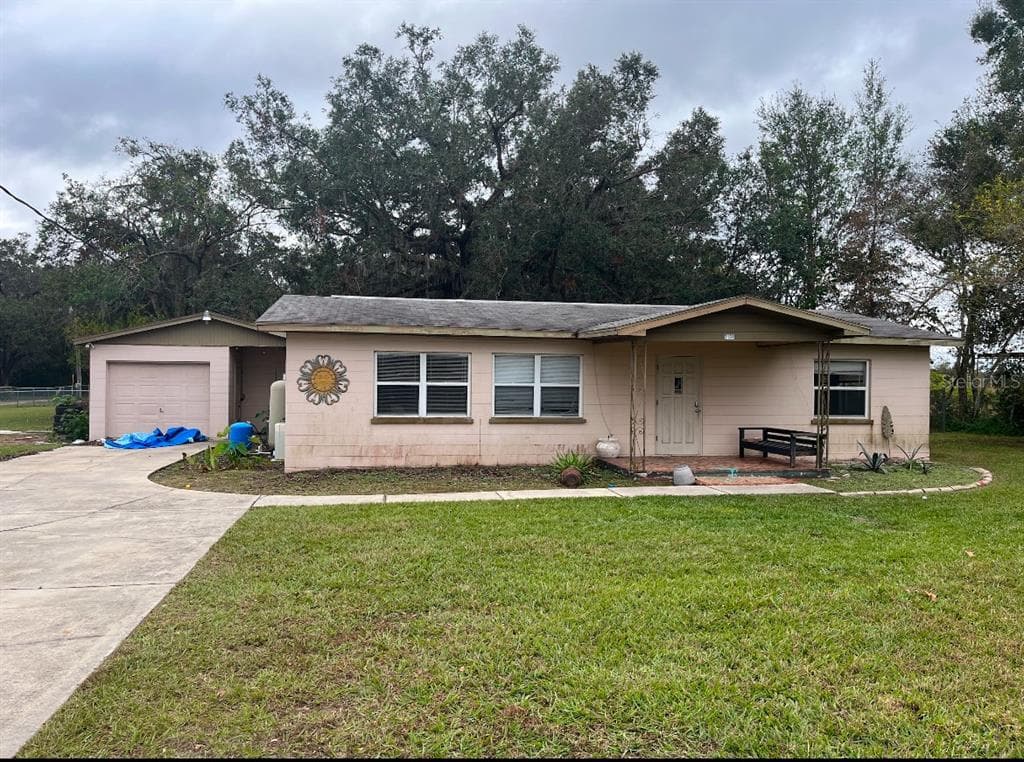 2138 D R BRYANT ROAD LAKELAND, FL 33810