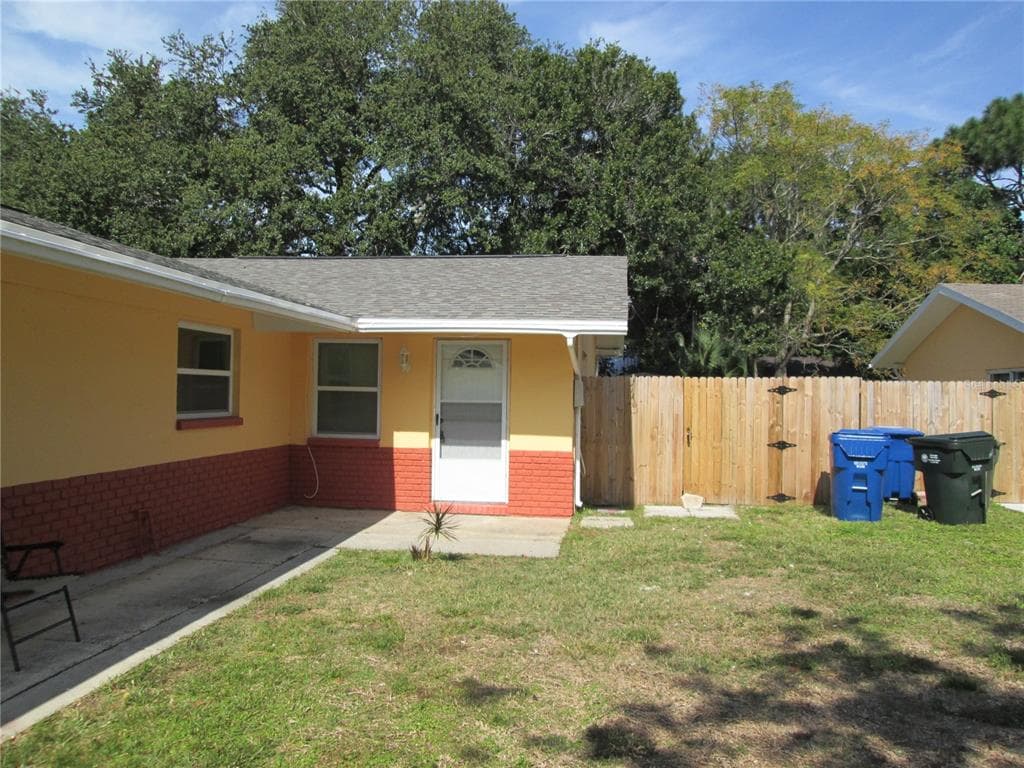 2817 OAKLAWN AVENUE UNIT B LARGO, FL 33771