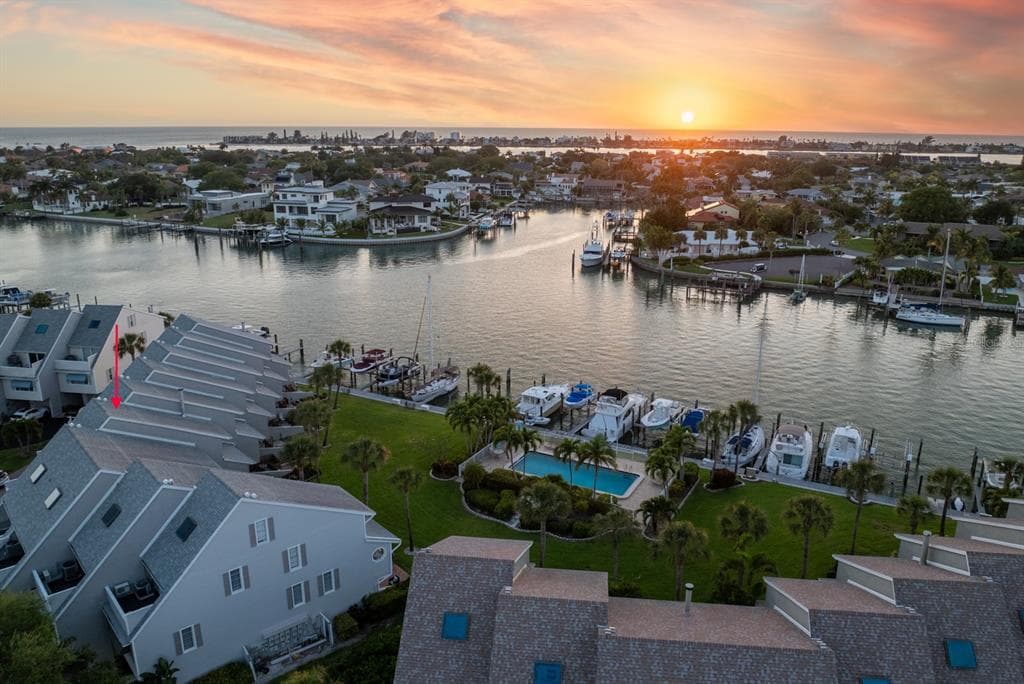 370 PINELLAS BAYWAY S UNIT E TIERRA VERDE, FL 33715