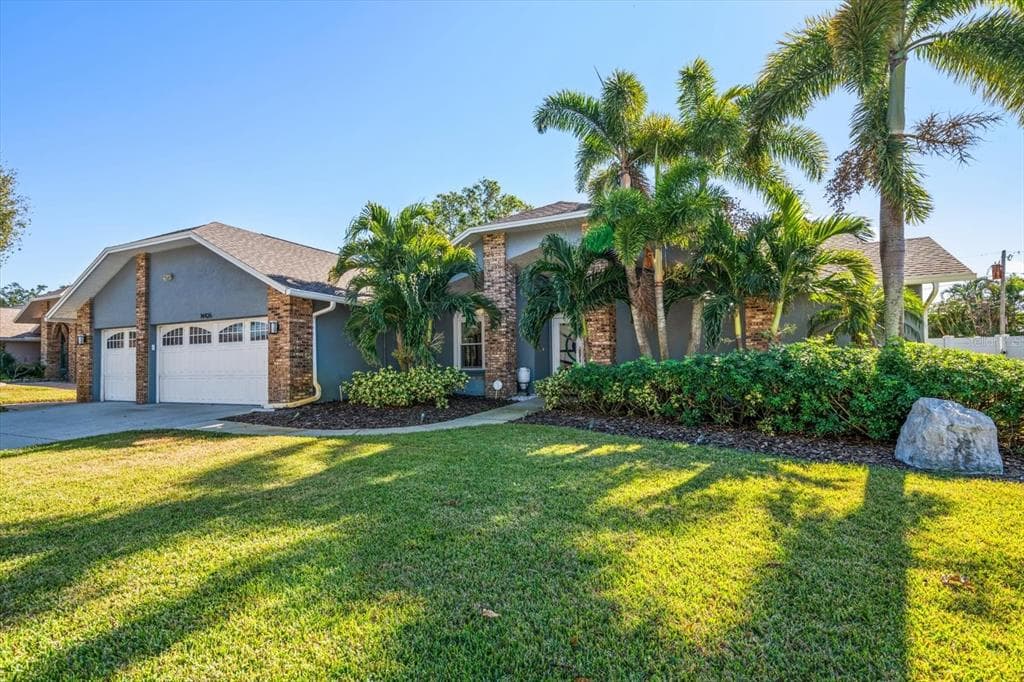 14426 MARK DRIVE LARGO, FL 33774