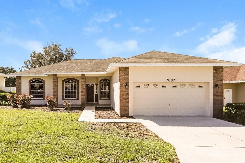 7607 CANTERBURY CIRCLE LAKELAND, FL 33810