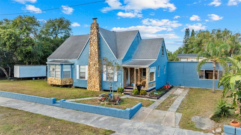 306 E PARIS STREET TAMPA, FL 33604
