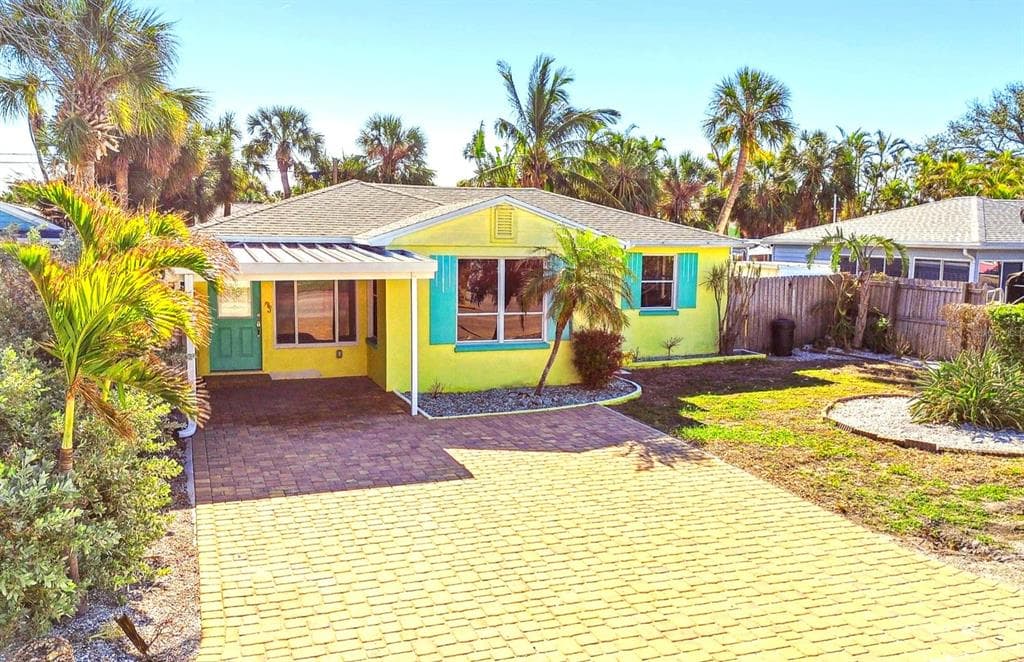 504 79TH AVENUE ST PETE BEACH, FL 33706