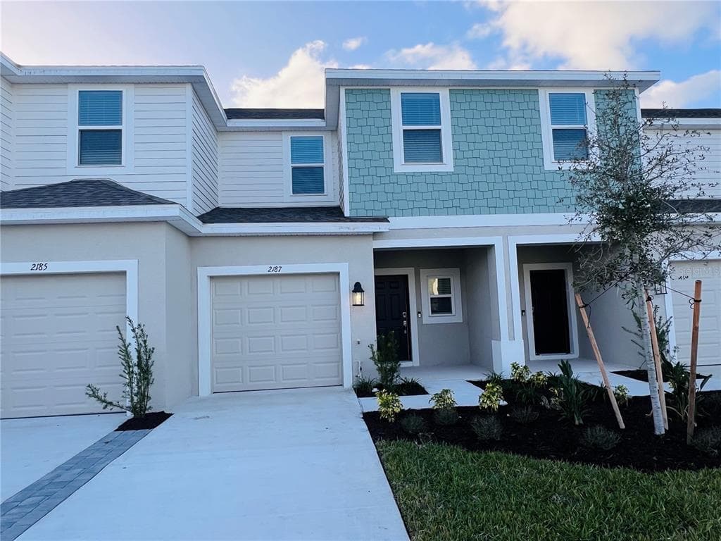 2187 HALLIER COVE WESLEY CHAPEL, FL 33543