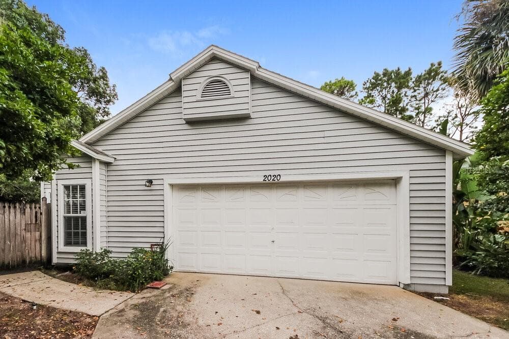 2020 DONNELLY PLACE MOUNT DORA, FL 32757