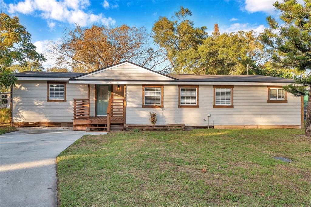 7206 E 29TH AVENUE TAMPA, FL 33619
