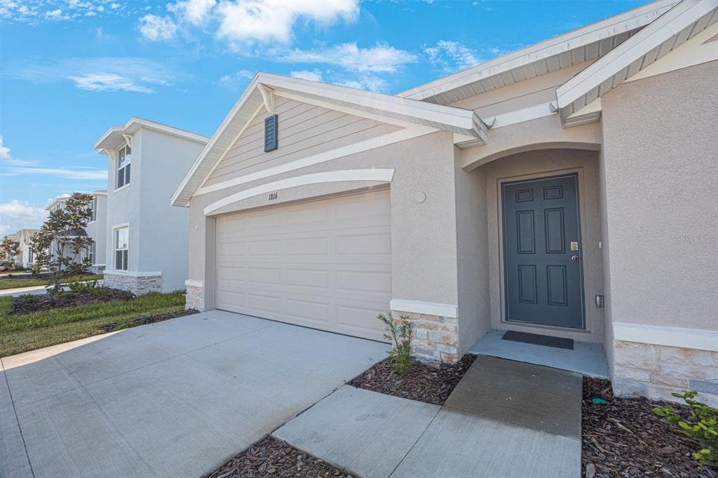 1816 LIGHT GARDENS AVENUE PLANT CITY, FL 33565