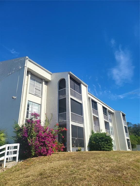 2625 STATE ROAD 590 UNIT 2824 CLEARWATER, FL 33759