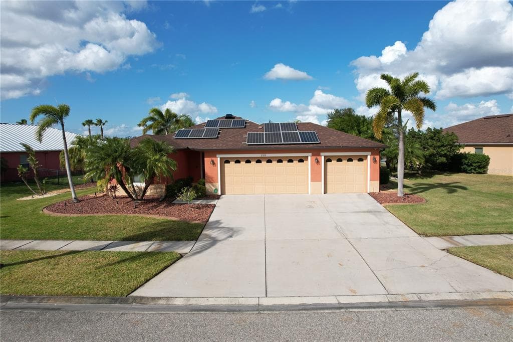 210 STAR SHELL DRIVE APOLLO BEACH, FL 33572