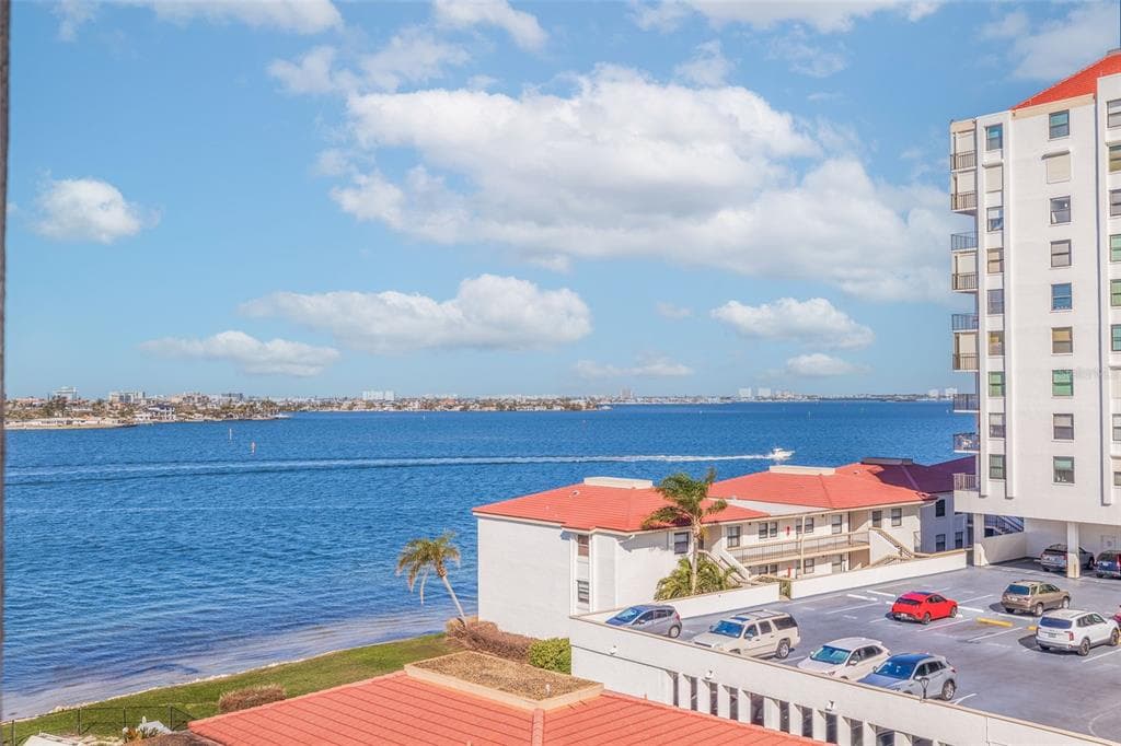6279 SUN BOULEVARD UNIT 603 ST PETERSBURG, FL 33715