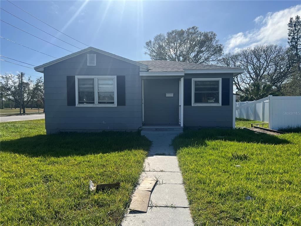 854 60TH AVENUE NE ST PETERSBURG, FL 33703