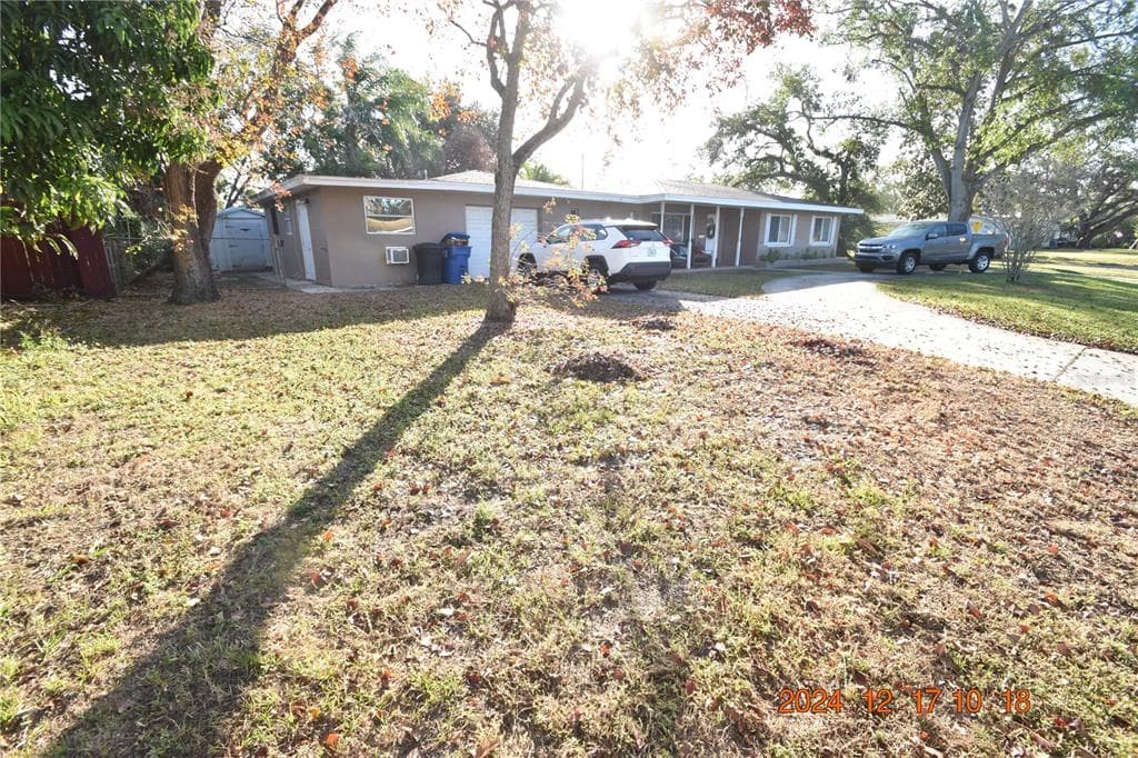 3201 30TH STREET N UNIT B ST PETERSBURG, FL 33713