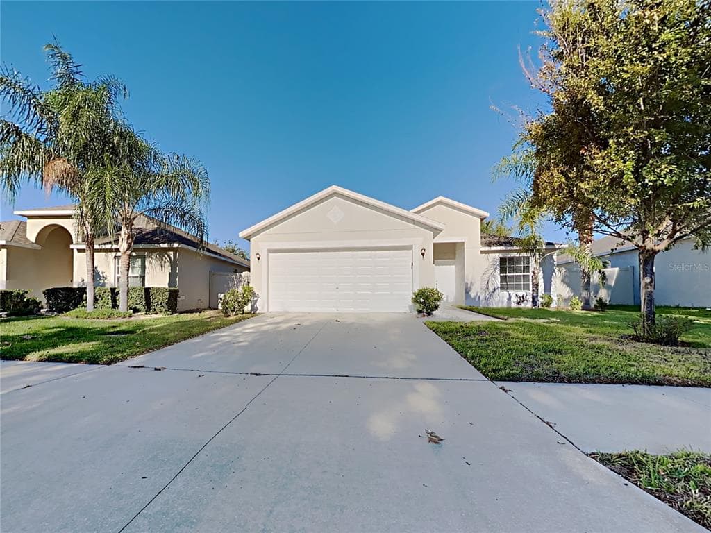 8024 CHERRY BRANCH DRIVE RUSKIN, FL 33573