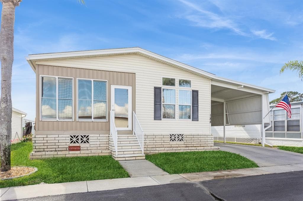188 ROYAL PALM DRIVE TARPON SPRINGS, FL 34689