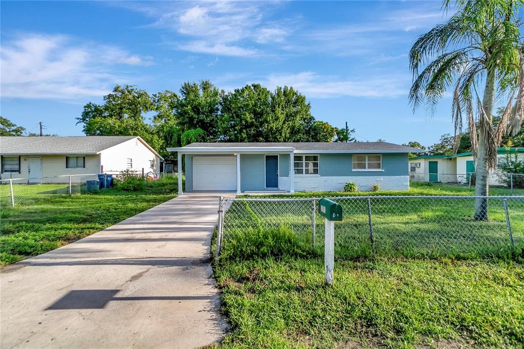 919 32ND AVENUE E BRADENTON, FL 34208