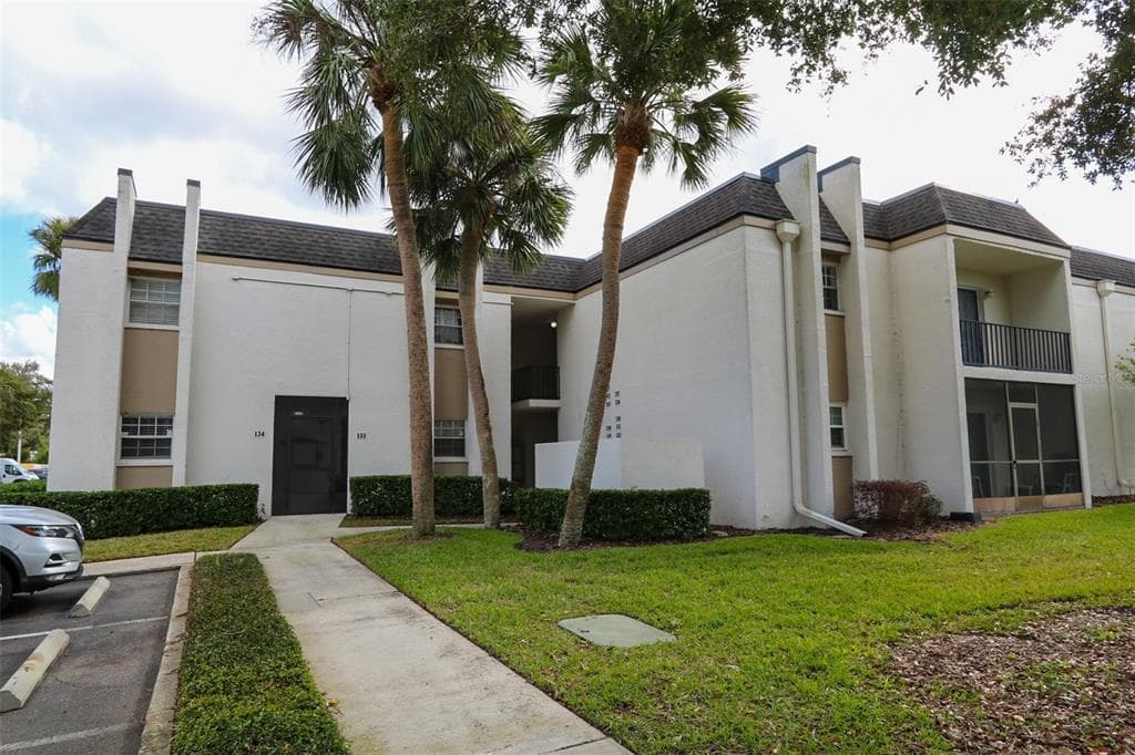 711 RUSSELL LANE UNIT F241 BRANDON, FL 33510