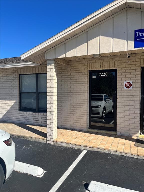 7218 CONGRESS STREET NEW PORT RICHEY, FL 34653