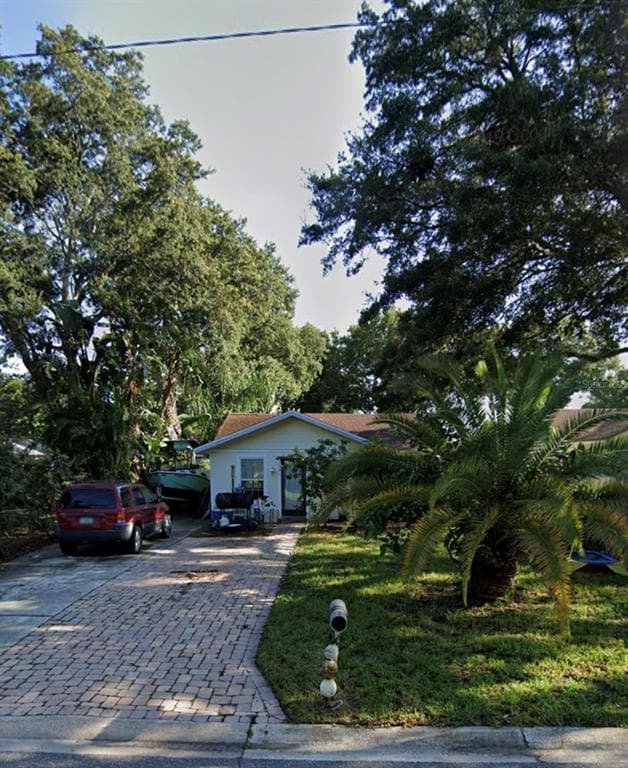 2701 35TH AVENUE N ST PETERSBURG, FL 33713