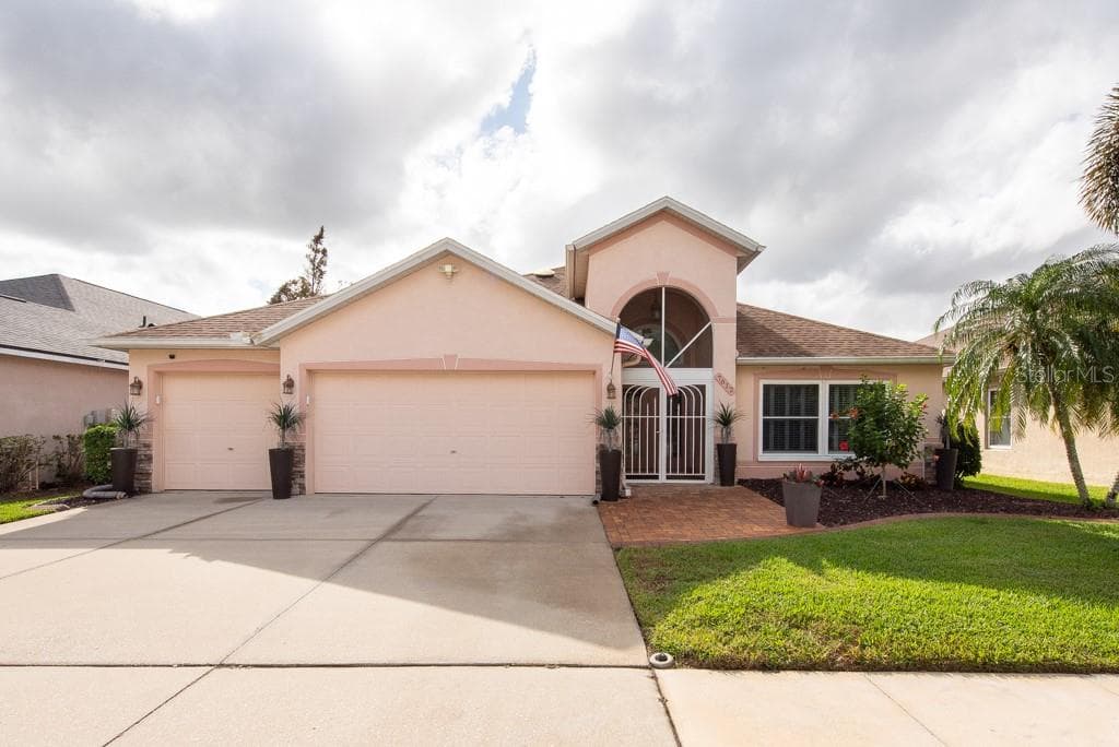 7612 NOTTINGHILL SKY DRIVE APOLLO BEACH, FL 33572